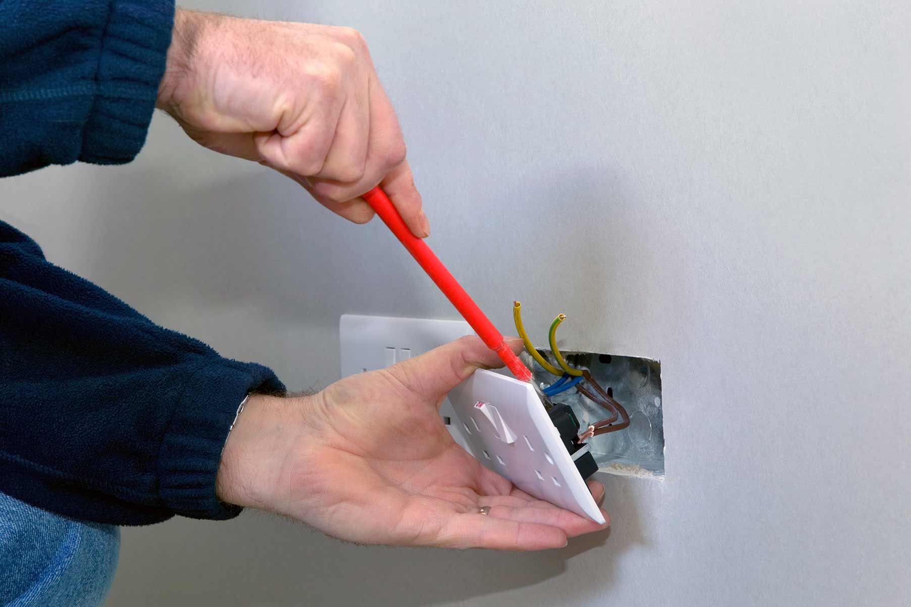 Our electricians can install plug sockets for domestic and commercial proeprties in Chorley and the local area. 